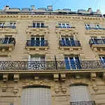 Large apartment between Montmartre&Opéra