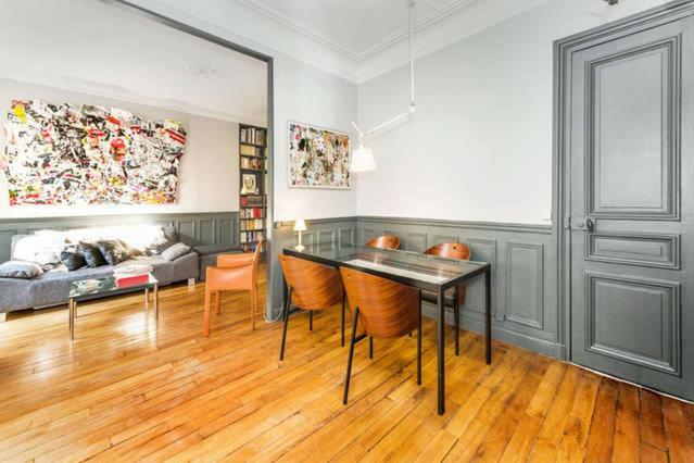 Large & Bright Apartment, Paris, Montmartre-opera, Picturesque Rue Des Martyrs Appartement Parijs